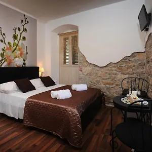 & Lasta Apartment Split